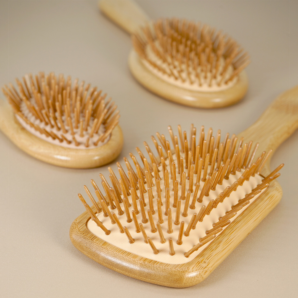Spazzola per capelli in bambù  - Hair Care Daily Routine recensione e prezzo